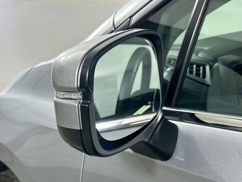 Used 2025 Honda Odyssey EX-L image 37
