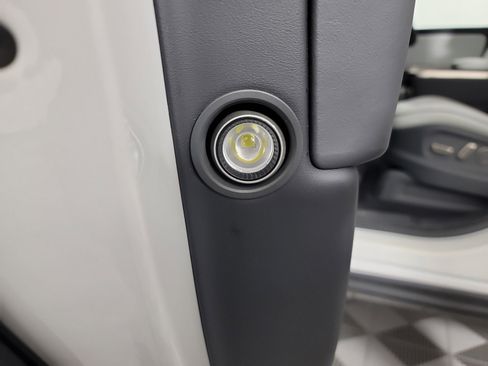 Used 2022 Rivian R1T Adventure image 30