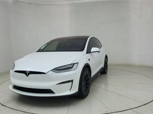 Used 2022 Tesla Model X Plaid image 68