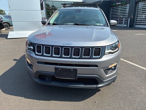 Used 2018 Jeep Compass Latitude w/ Popular Equipment Group AWD/4WD image 7