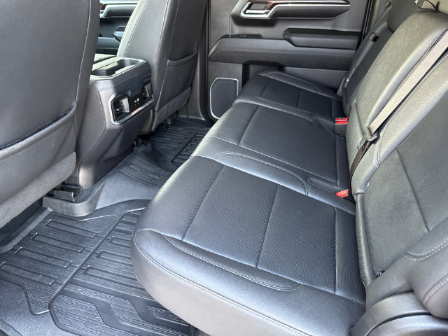 Used 2023 GMC Sierra 1500 SLT w/ SLT Premium Package AWD/4WD image 16