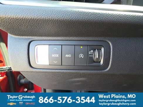 Used 2026 Chevrolet Traverse LT AWD/4WD image 20