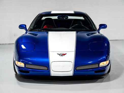 Used 2002 Chevrolet Corvette Z06 w/ Memory Pkg image 8