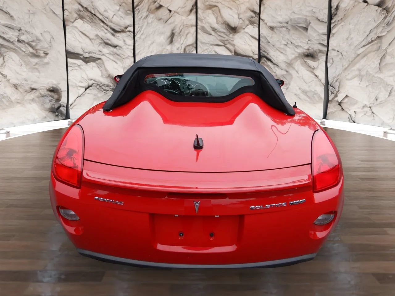 Used 2009 Pontiac Solstice GXP w/ Premium Package RWD image 10
