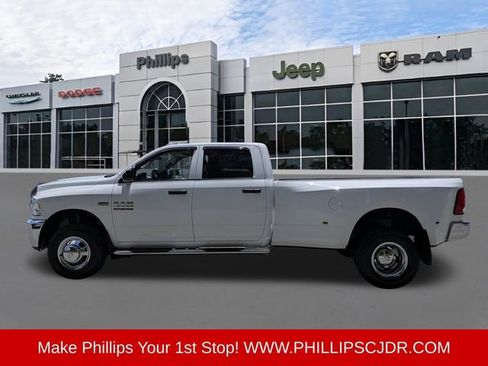Used 2017 RAM 3500 Tradesman w/ Chrome Appearance Group AWD/4WD image 6
