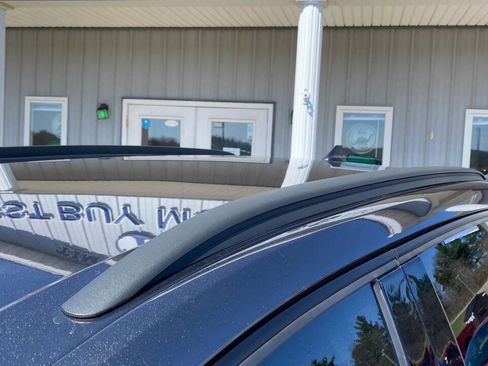 Used 2020 Ford Edge SE image 24