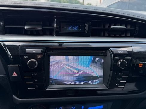 Used 2014 Toyota Corolla S FWD image 31