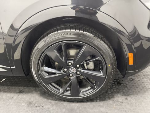 Used 2023 Buick Envision Essence w/ Sport Touring Package image 29