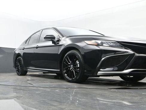 Used 2023 Toyota Camry XSE image 25