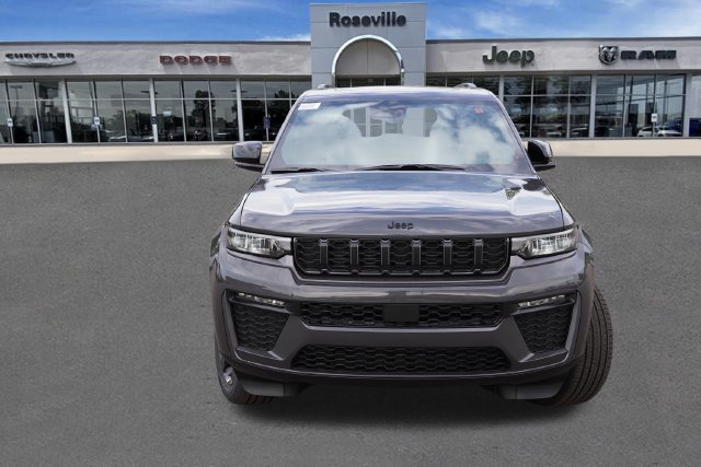 New 2026 Jeep Grand Cherokee Limited w/ Limited Altitude Package AWD/4WD image 8