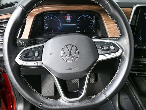 Certified 2024 Volkswagen Atlas SE w/ Panoramic Sunroof Package image 9