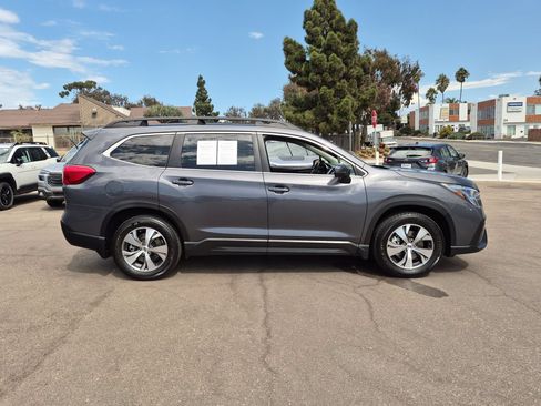 Certified 2023 Subaru Ascent Premium w/ Convenience Package AWD/4WD image 5