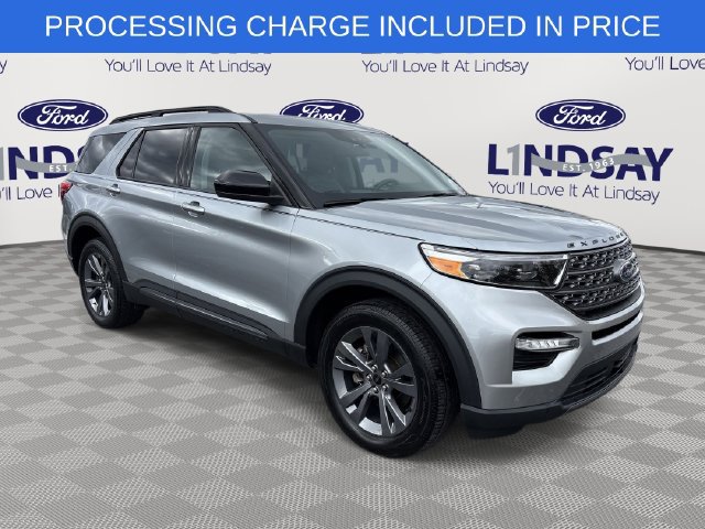Certified 2023 Ford Explorer XLT w/ Equipment Group 202A AWD/4WD image 1