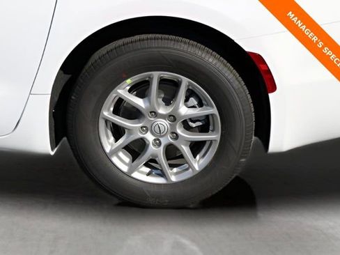 New 2026 Chrysler Pacifica Select image 9