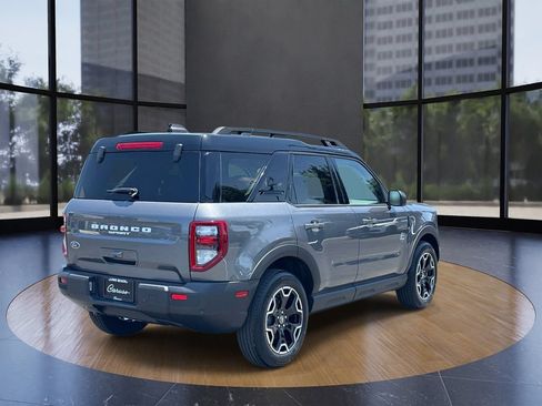 Used 2025 Ford Bronco Sport Outer Banks AWD/4WD image 3