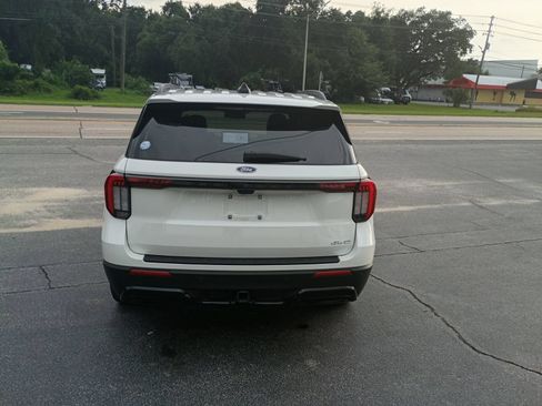 Used 2025 Ford Explorer ST-Line w/ Premium Package AWD/4WD image 3