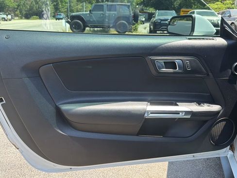 Used 2019 Ford Mustang Coupe w/ Ecoboost Performance Package RWD image 15