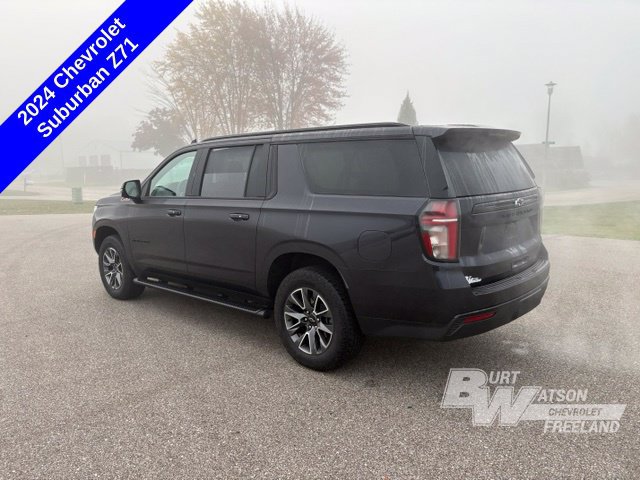 Used 2024 Chevrolet Suburban Z71 w/ Luxury Package AWD/4WD image 4
