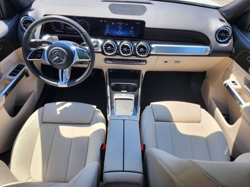 Used 2026 Mercedes-Benz GLB 250 4MATIC image 12