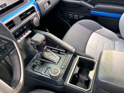 Used 2024 Toyota Tacoma TRD Sport image 13