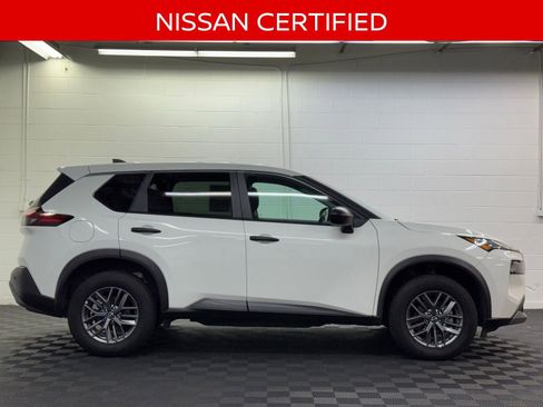 Certified 2023 Nissan Rogue S image 5