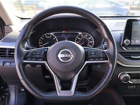 Used 2023 Nissan Altima 2.5 SR image 40