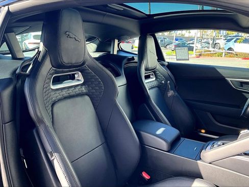 Used 2022 Jaguar F-TYPE Coupe image 7