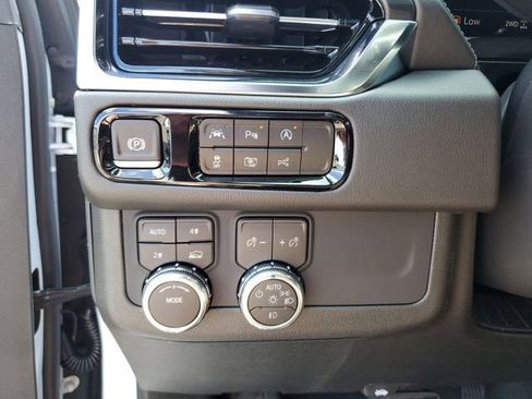 New 2026 GMC Yukon XL Denali w/ Sun & Power Step Package AWD/4WD image 29