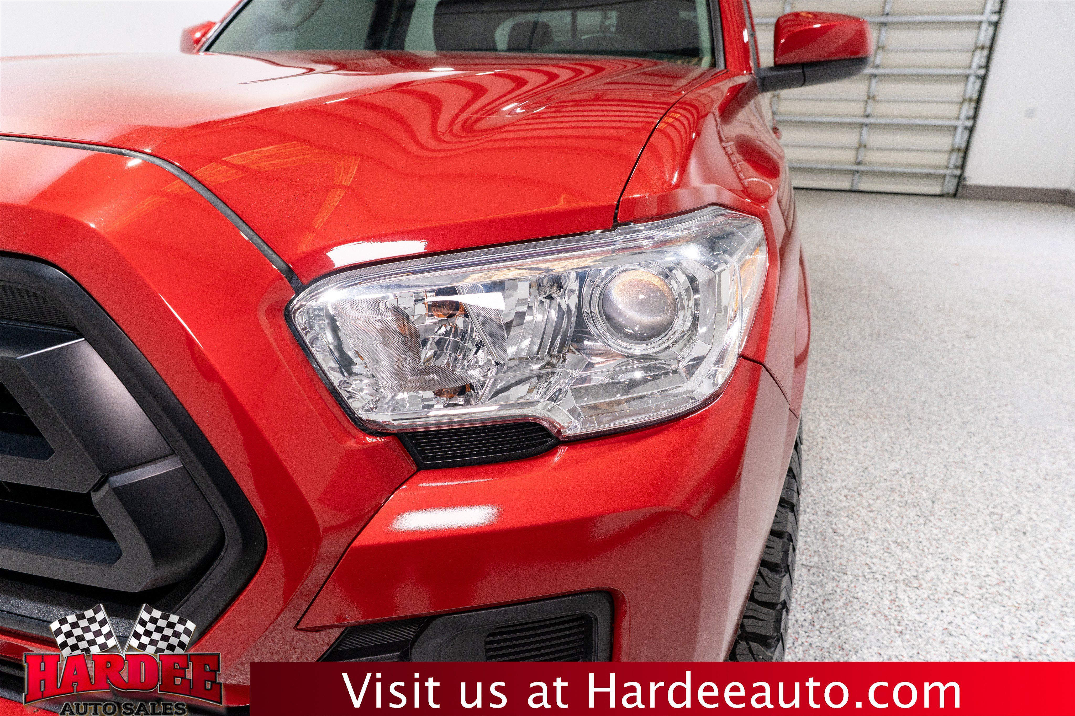 Used 2023 Toyota Tacoma SR AWD/4WD image 8