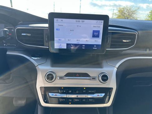 Used 2022 Ford Explorer XLT w/ Equipment Group 202A image 24