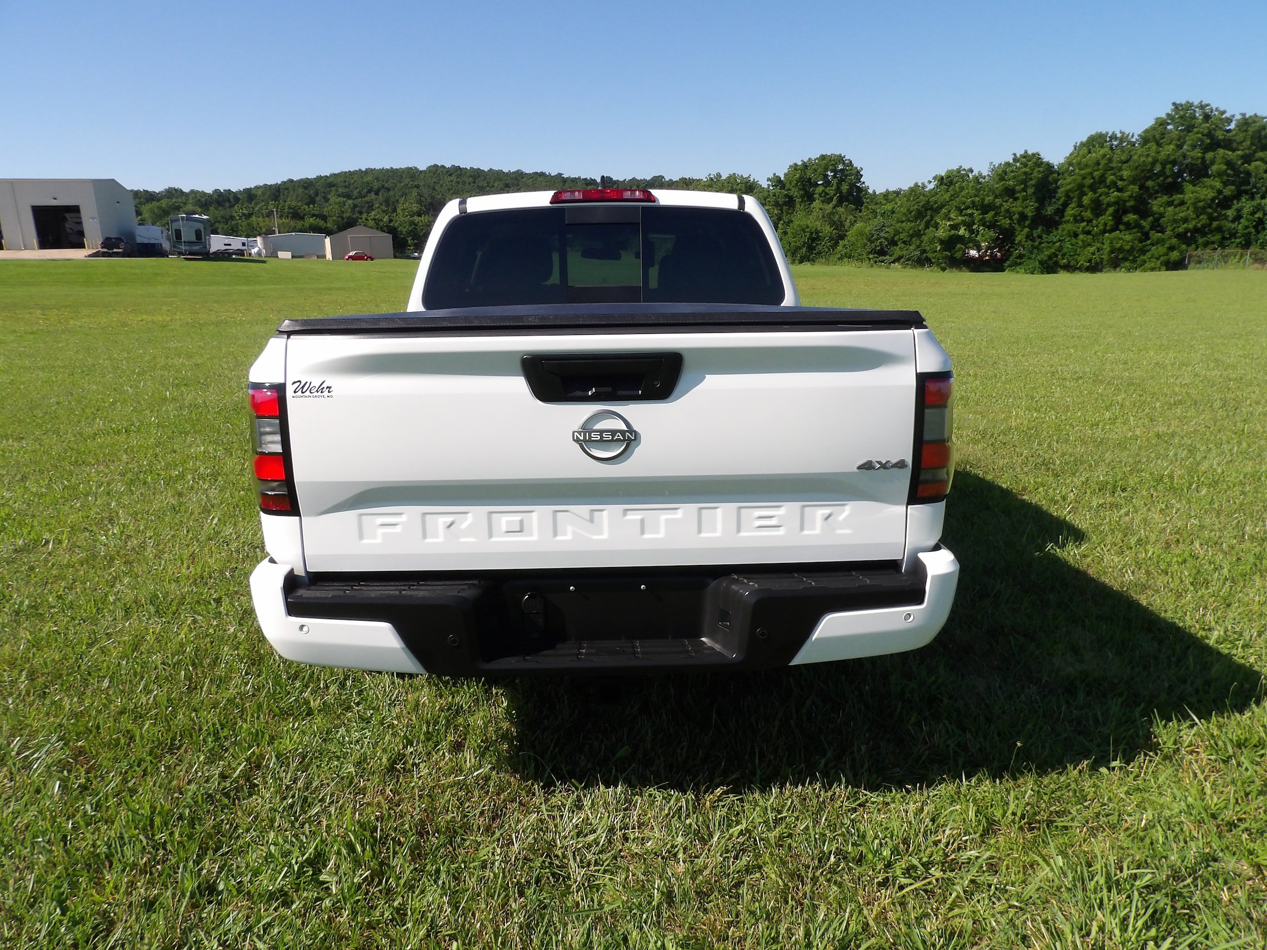 Used 2025 Nissan Frontier SV w/ SV Convenience Package AWD/4WD image 8