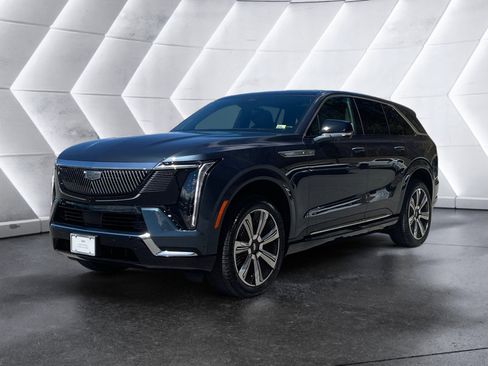 Certified 2025 Cadillac Escalade IQ Luxury 2 w/ LPO, Premium Carpet Package AWD/4WD image 2