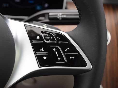 New 2025 Mercedes-Benz C 300 Sedan image 25