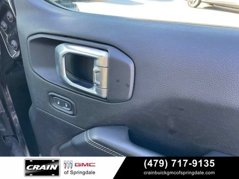 Used 2021 Jeep Wrangler Unlimited Sahara AWD/4WD image 29