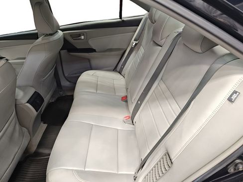 Used 2017 Toyota Camry XLE image 15