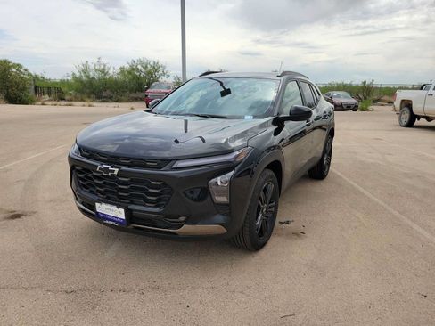 Used 2026 Chevrolet Trax ACTIV w/ Driver Confidence Package FWD image 4