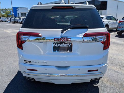 Used 2023 GMC Acadia Denali w/ Denali Technology Package image 4