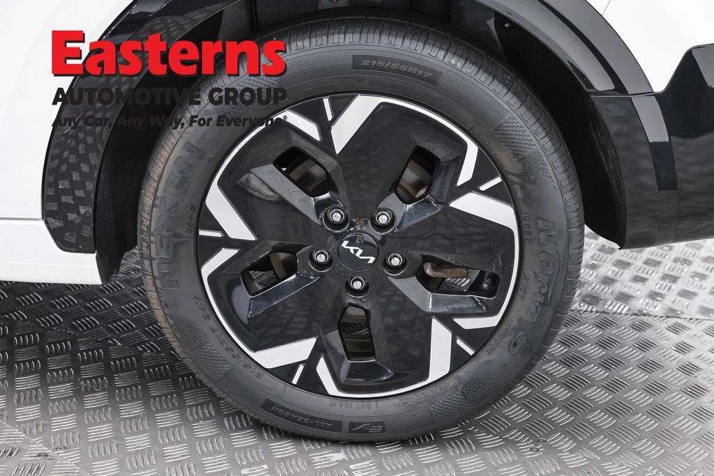 Used 2023 Kia Niro Wind w/ Wind Preserve Package FWD image 35