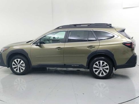 Certified 2025 Subaru Outback Premium image 6