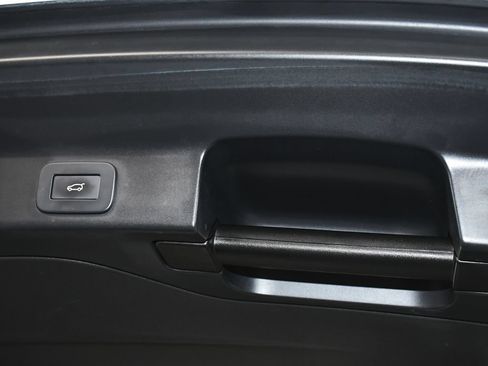 Used 2023 Jaguar F-PACE S AWD/4WD image 67