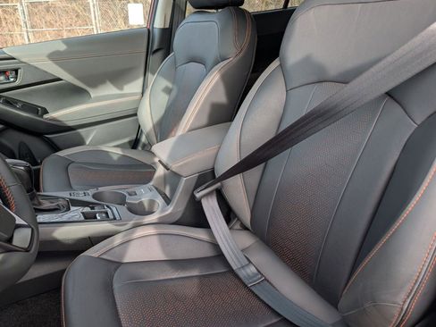 Used 2025 Subaru Crosstrek 2.5i Limited w/ Crosstrek Mirror Package image 18