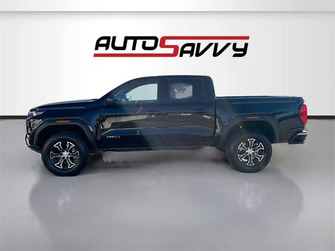Used 2023 GMC Canyon AT4 image 4
