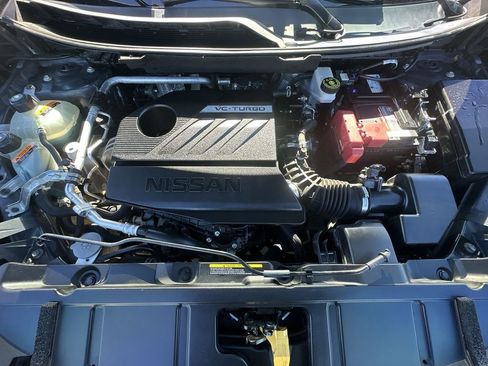 Used 2023 Nissan Rogue SV image 24