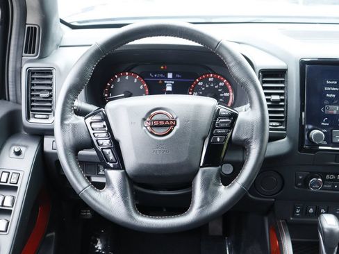 Used 2022 Nissan Frontier Pro-X RWD image 24