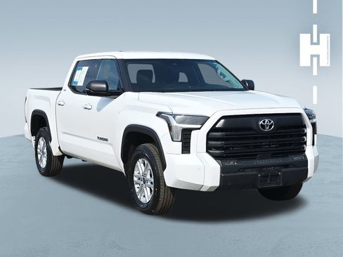 Used 2023 Toyota Tundra SR5 w/ SR5 Premium Package image 1
