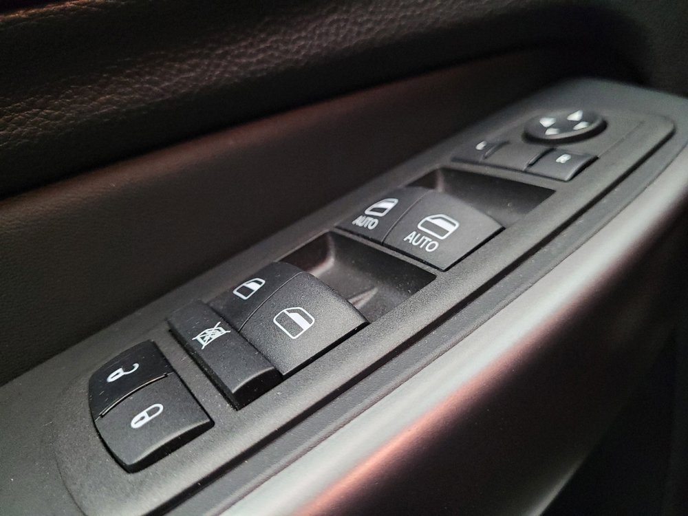 Used 2022 Jeep Cherokee Latitude Lux w/ Sun & Sound Group AWD/4WD image 27