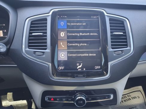 Used 2019 Volvo XC90 T5 Momentum w/ Advanced Package image 28