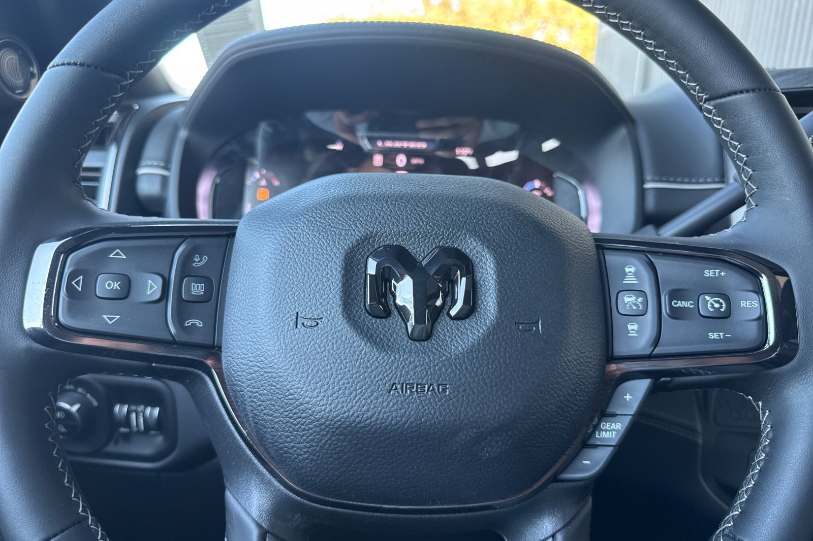 New 2026 RAM 2500 Limited AWD/4WD image 22