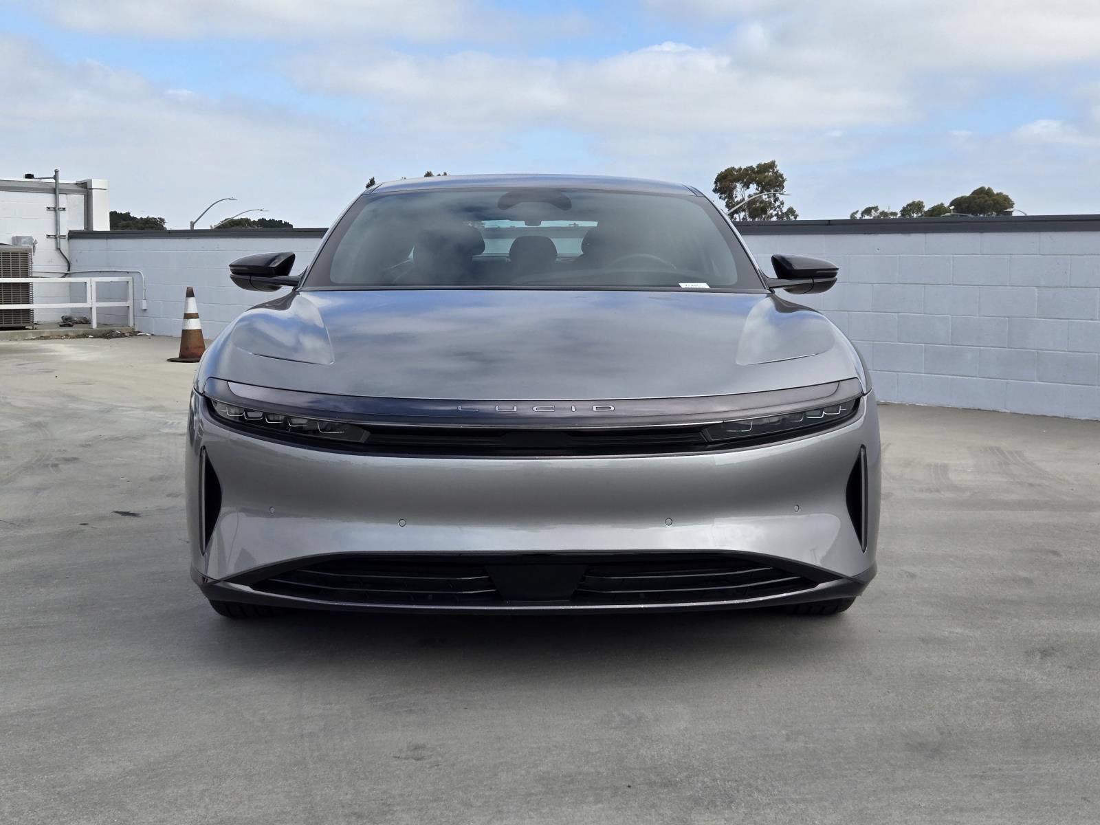 Used 2025 Lucid Air Pure RWD image 3