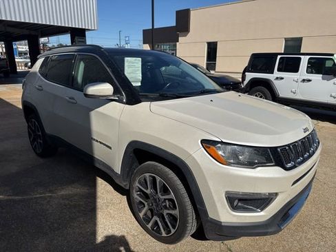 Used 2018 Jeep Compass Limited w/ Navigation Group image 4